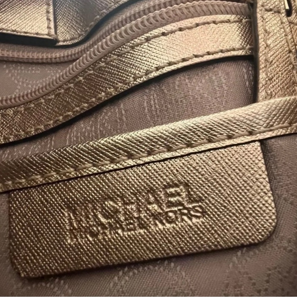 Michael Kors Gold Satchel Bag with Timeless Design - Picture 5 of 10